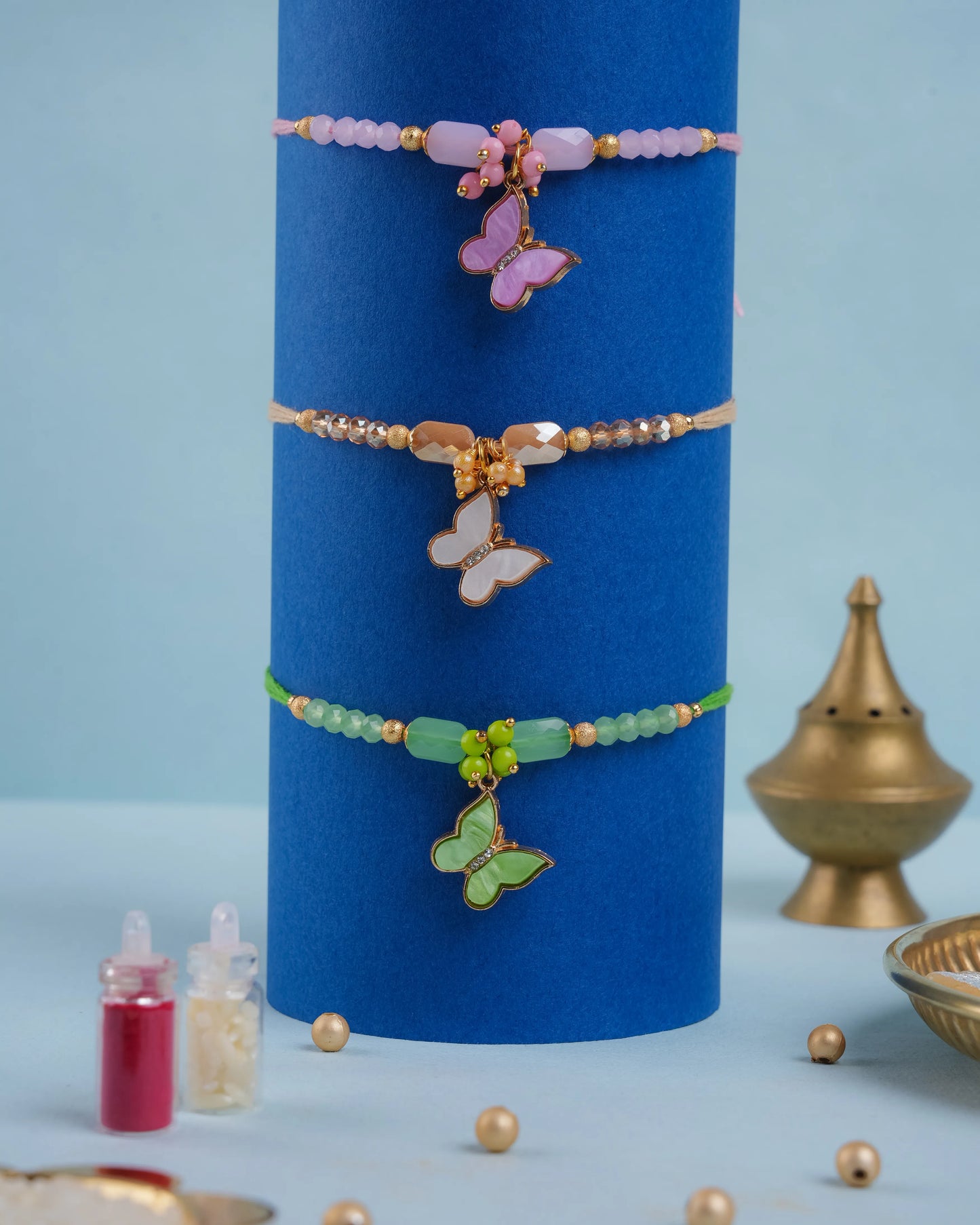 Queens Alike Bhabhi Rakhi Set (3pc)